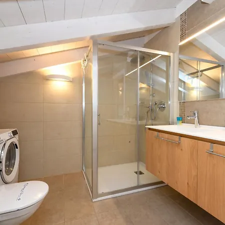 アパート Caesar Luxury M14 *