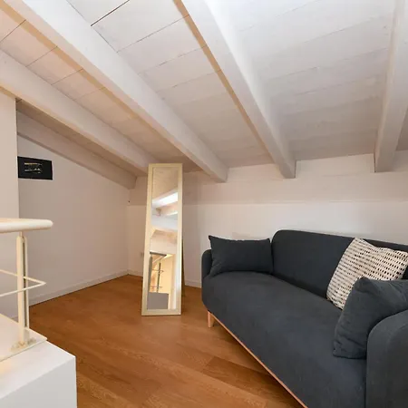 Caesar Luxury M14 シルミオーネ